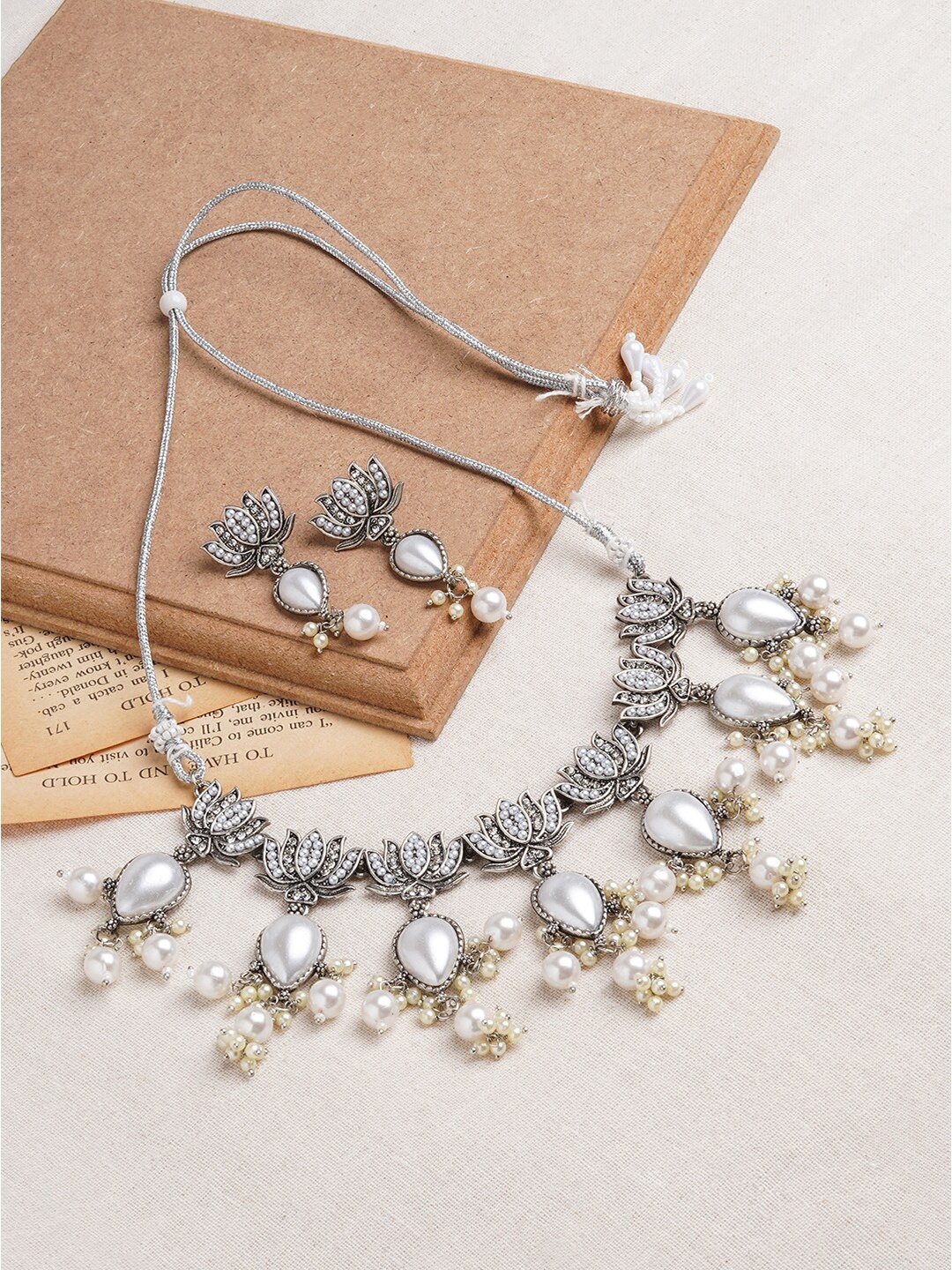 

TEEJH Oxidised Silver-Plated Stone-Studded & Beaded Jewellery Set