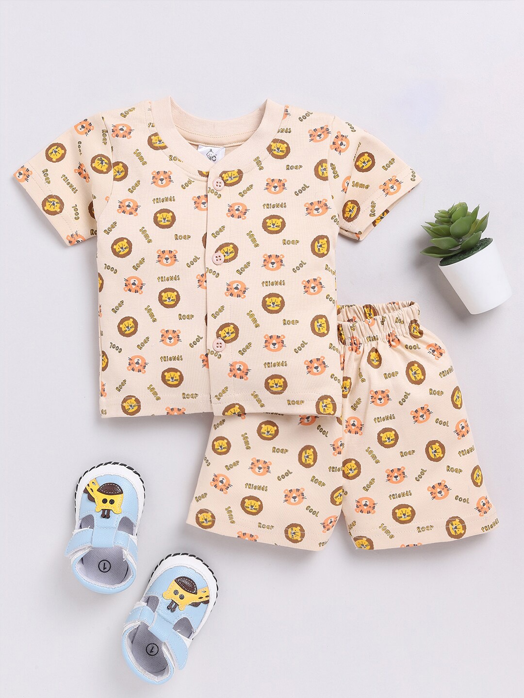 

Moms Love Infant Boys Printed Organic Cotton Shirt with Shorts, Beige