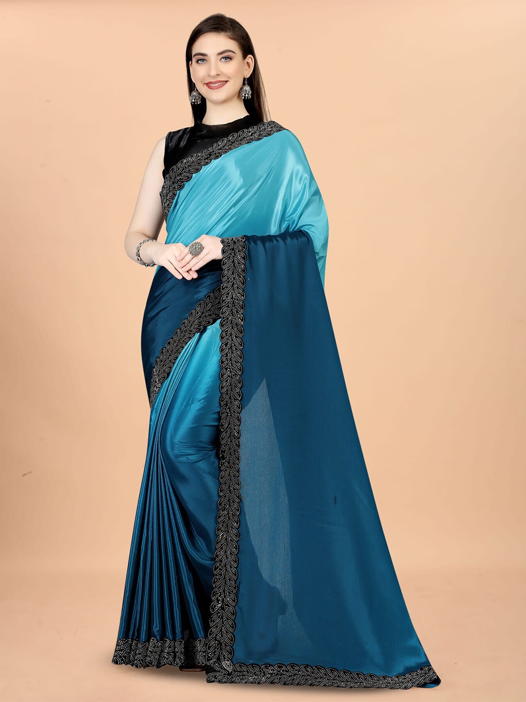 

Mitera Ombre Dyed Beads And Stones Embellished Silk Cotton Paithani Saree, Blue