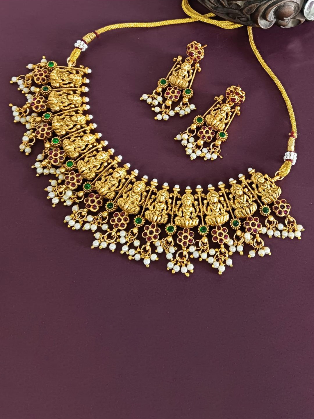 

Efulgenz Gold-Plated Crystal-Studded & Beaded Jewellery Set