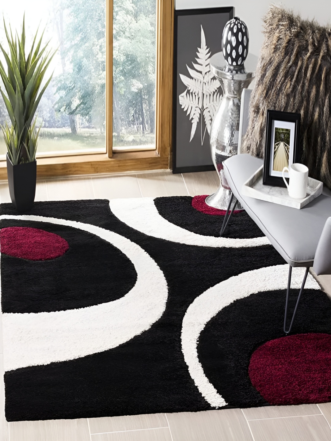 Shopgallery Black Geometric Anti-Skid Carpet