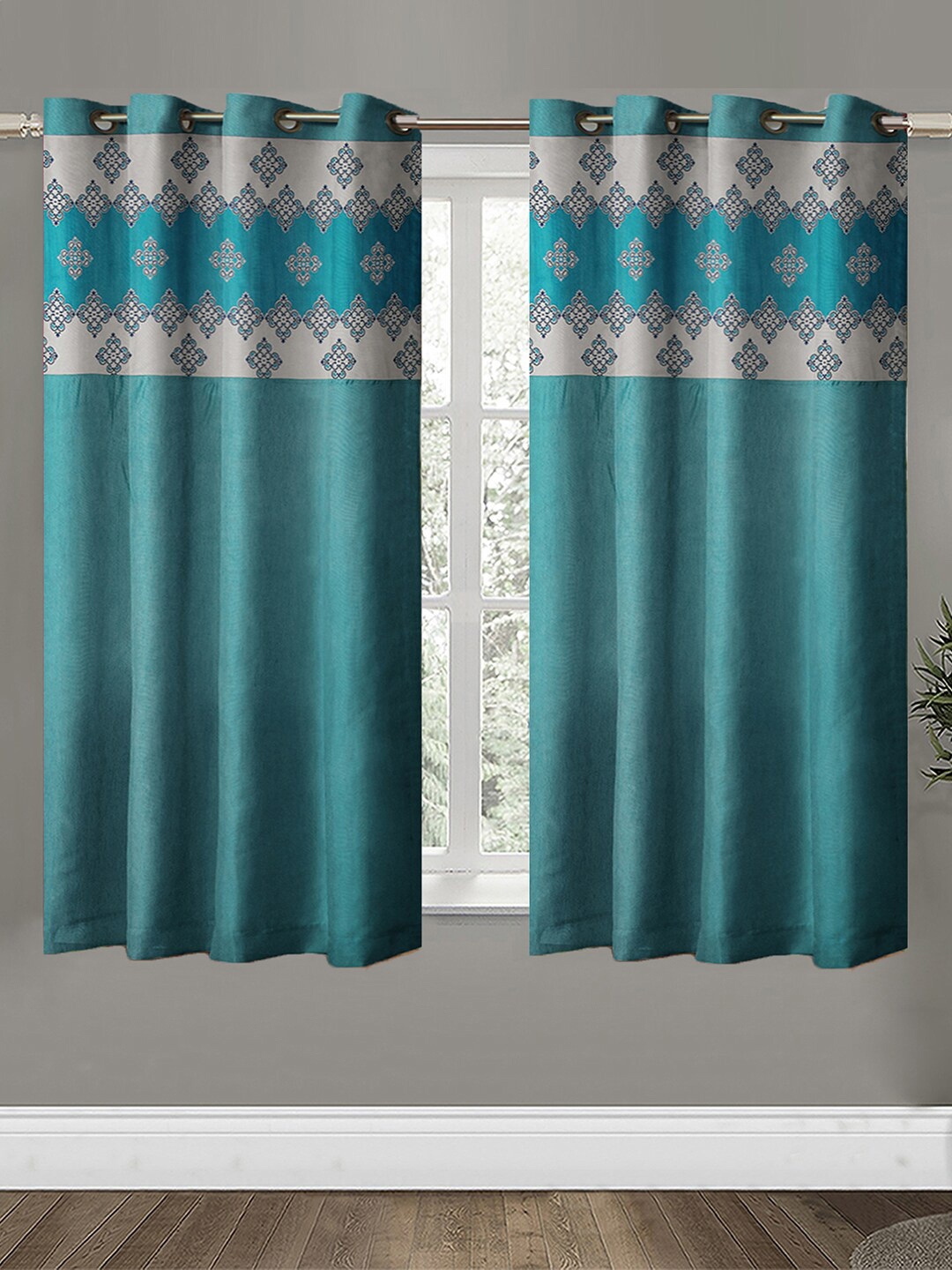 

Aura Blue & White 2 Pcs Ethnic Motifs Printed Window Curtains