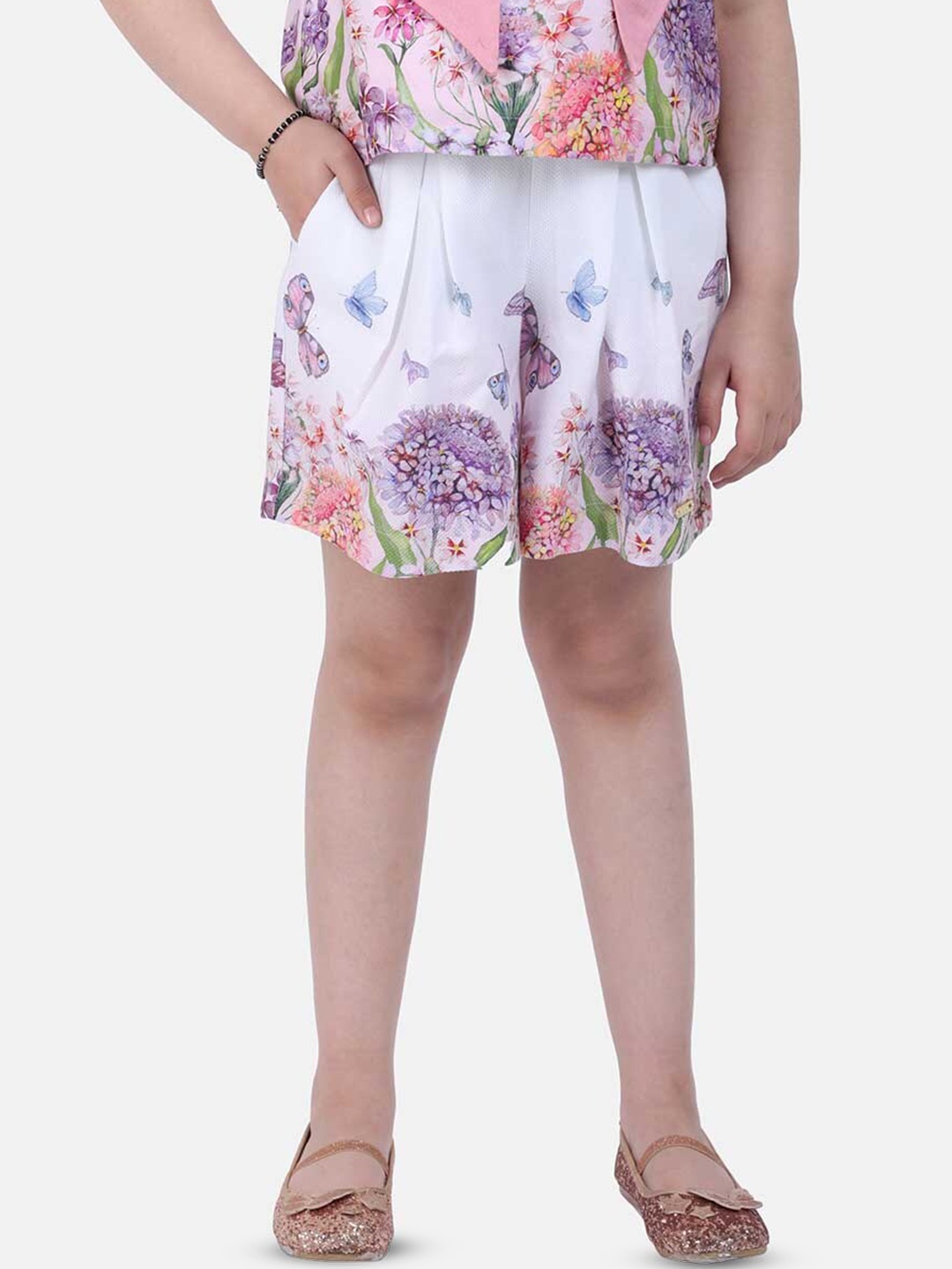 

One Friday Girls Floral Printed Mid-Rise Cotton Shorts, Off white