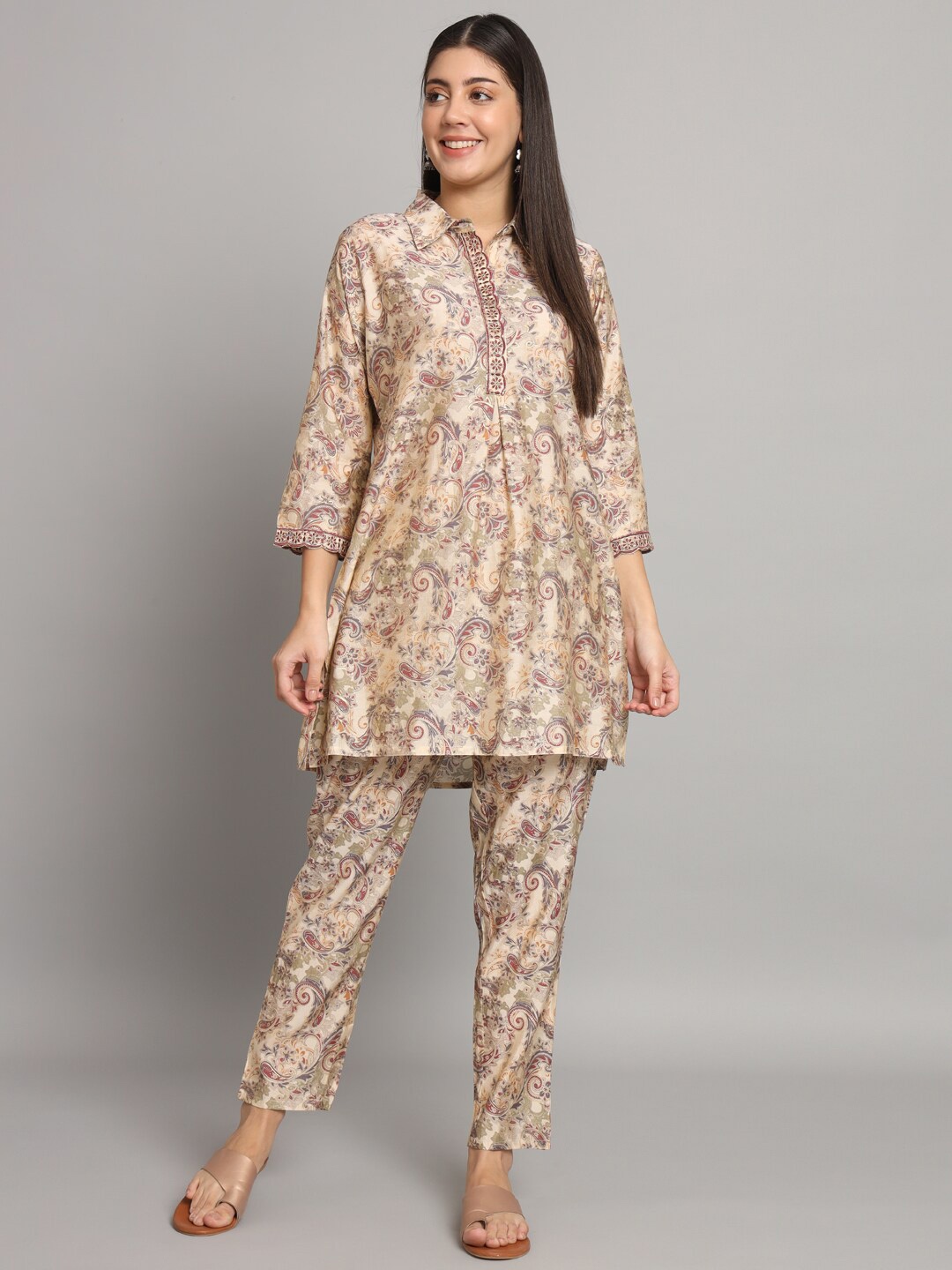 

Readiprint Fashions Shirt Collar Printed Regular Pure Silk Kurta with Trousers, Beige