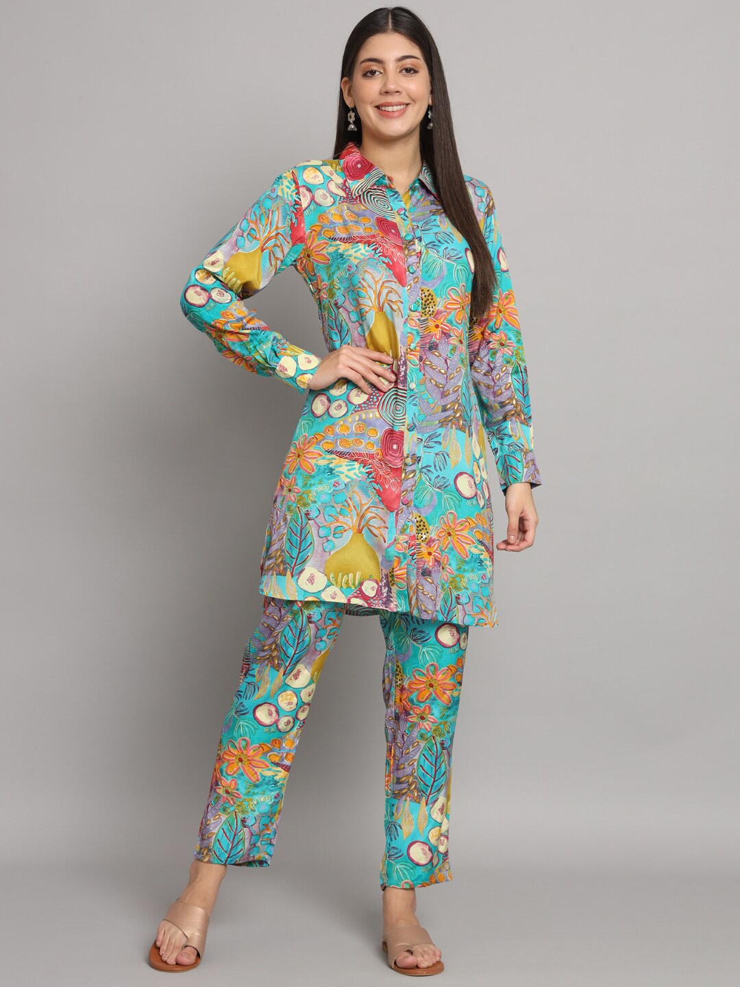 

Readiprint Floral Printed Shirt collar Regular Pure Silk Kurta with Trousers, Blue