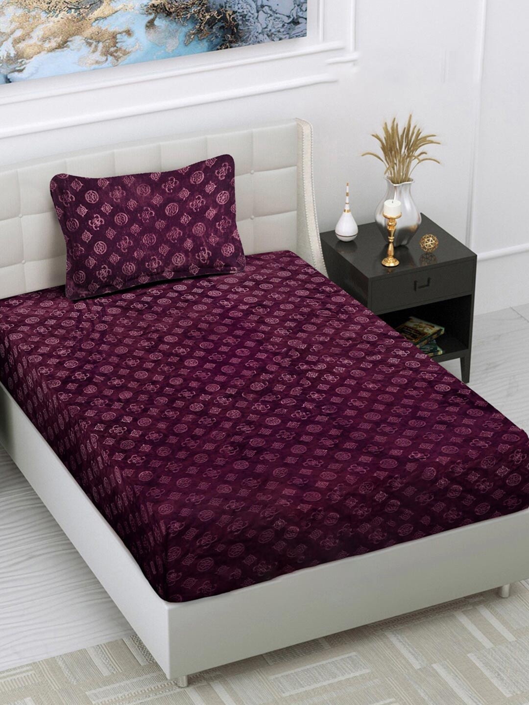 

FABINALIV Burgundy Geometric 300 TC Woollen Embossed Single Bedsheet with Pillow Cover