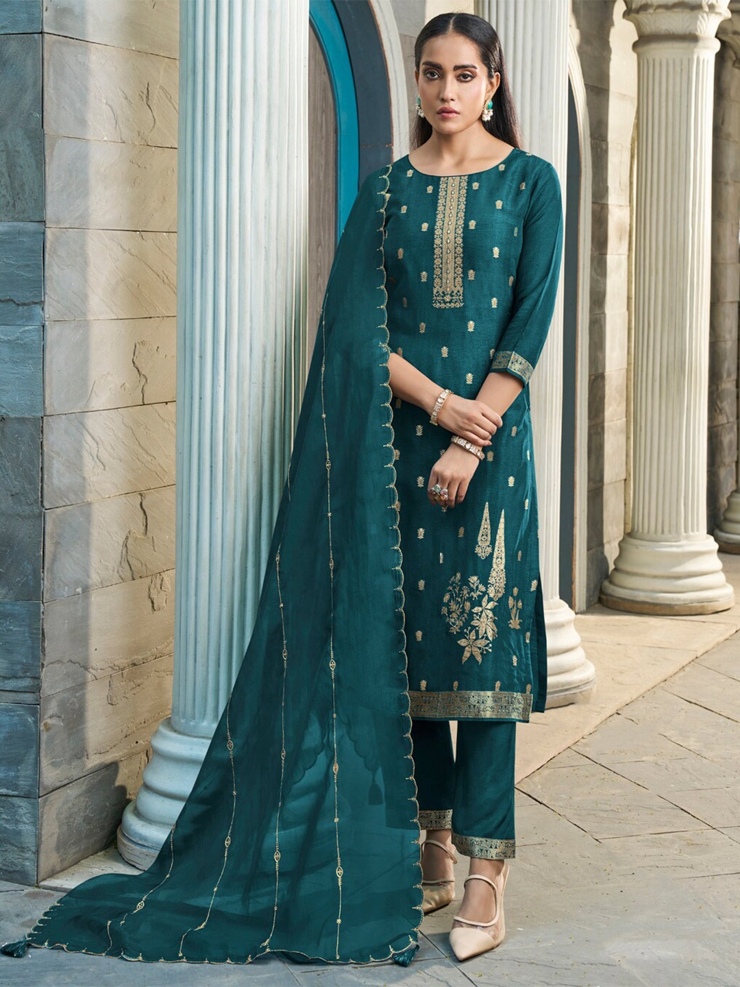 

Seerat Women Ethnic Motifs Embroidered Dola Silk Straight Kurta With Trousers & Dupatta, Teal