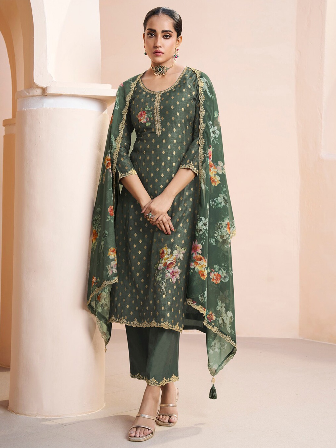

Seerat Ethnic Motifs Dola Silk Kurta with Trousers & With Dupatta, Olive