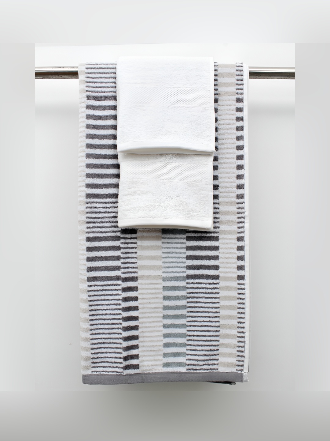 

AVI Living Grey & White 3 Piece Pure Cotton 500 GSM Towel Set