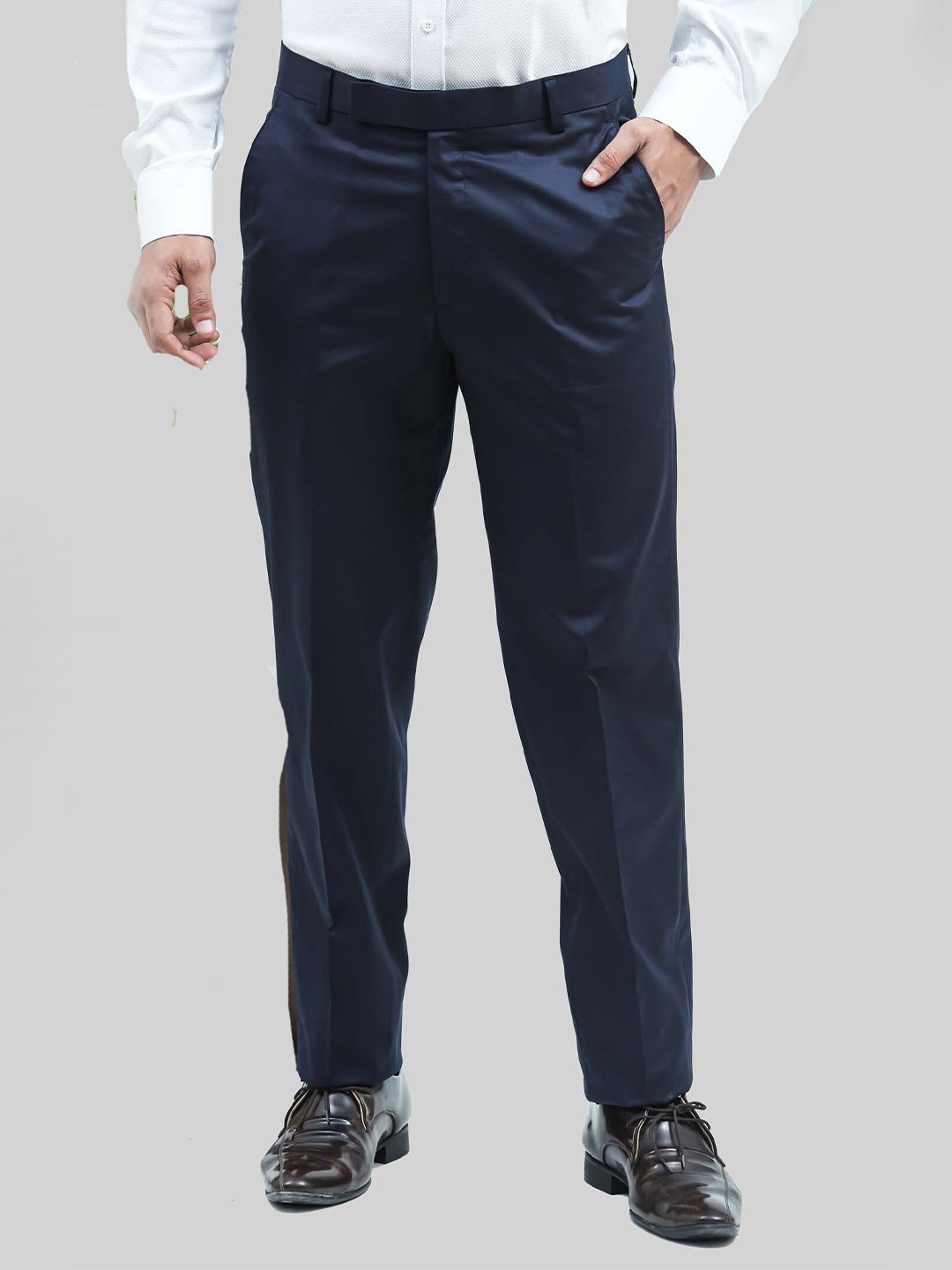 

BLUEBIRD Men Relaxed Wrinkle Free Mid-Rise Formal Trousers, Blue