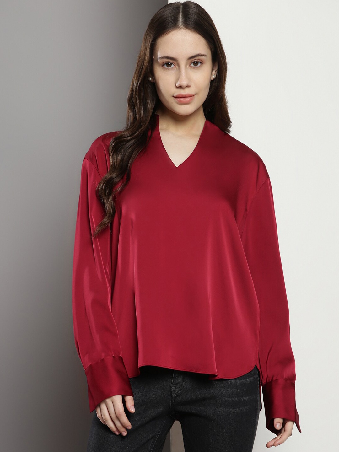 

Calvin Klein V-Neck Long Sleeves Top, Red