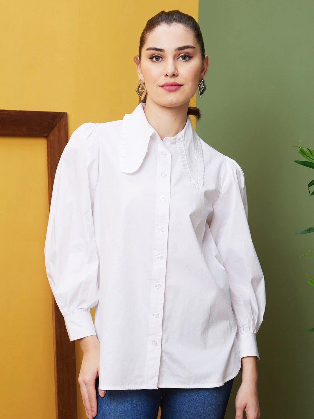 

Globus White Cotton Shirt Style Top