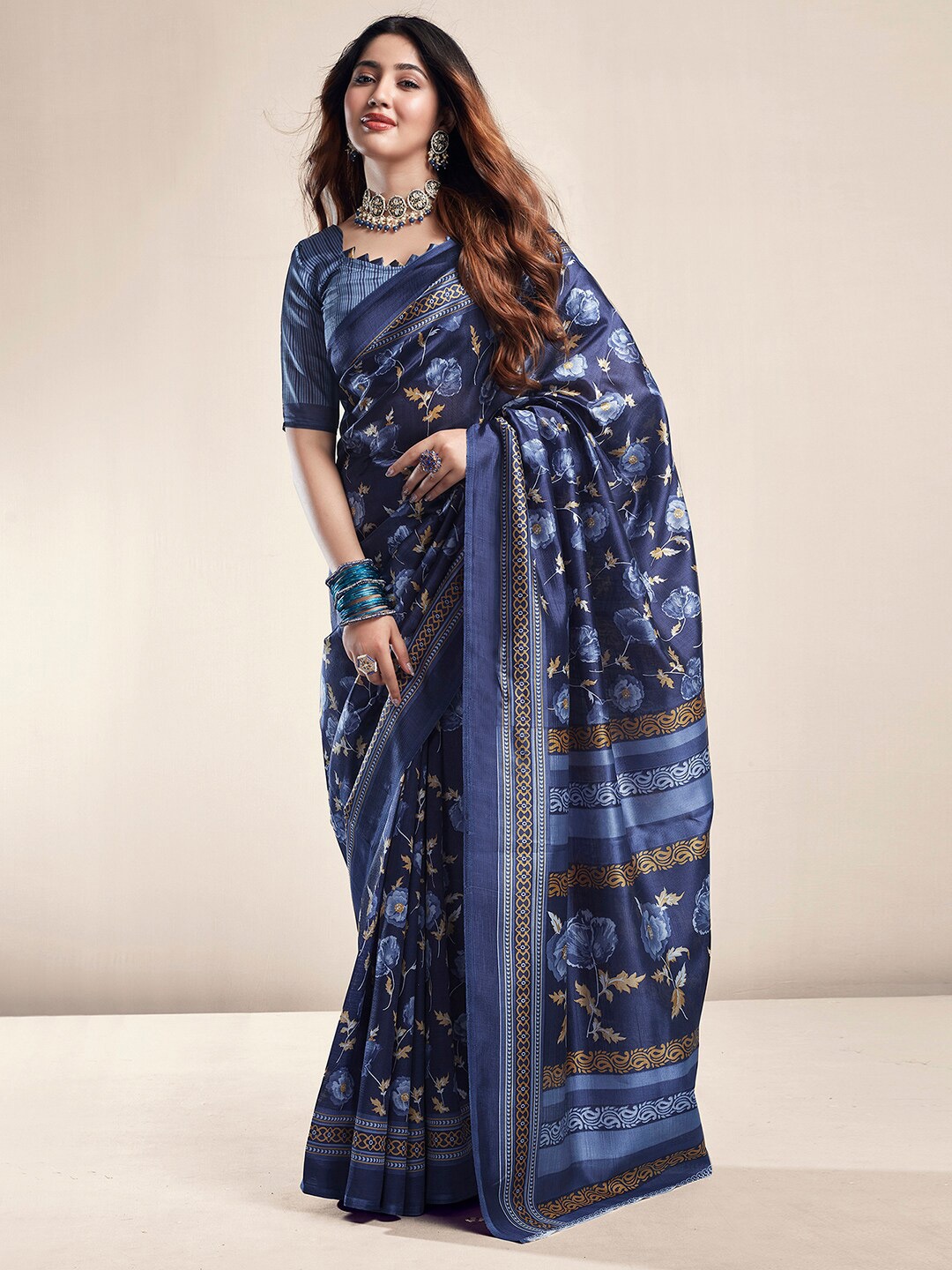 

KALINI Floral Printed Saree, Grey