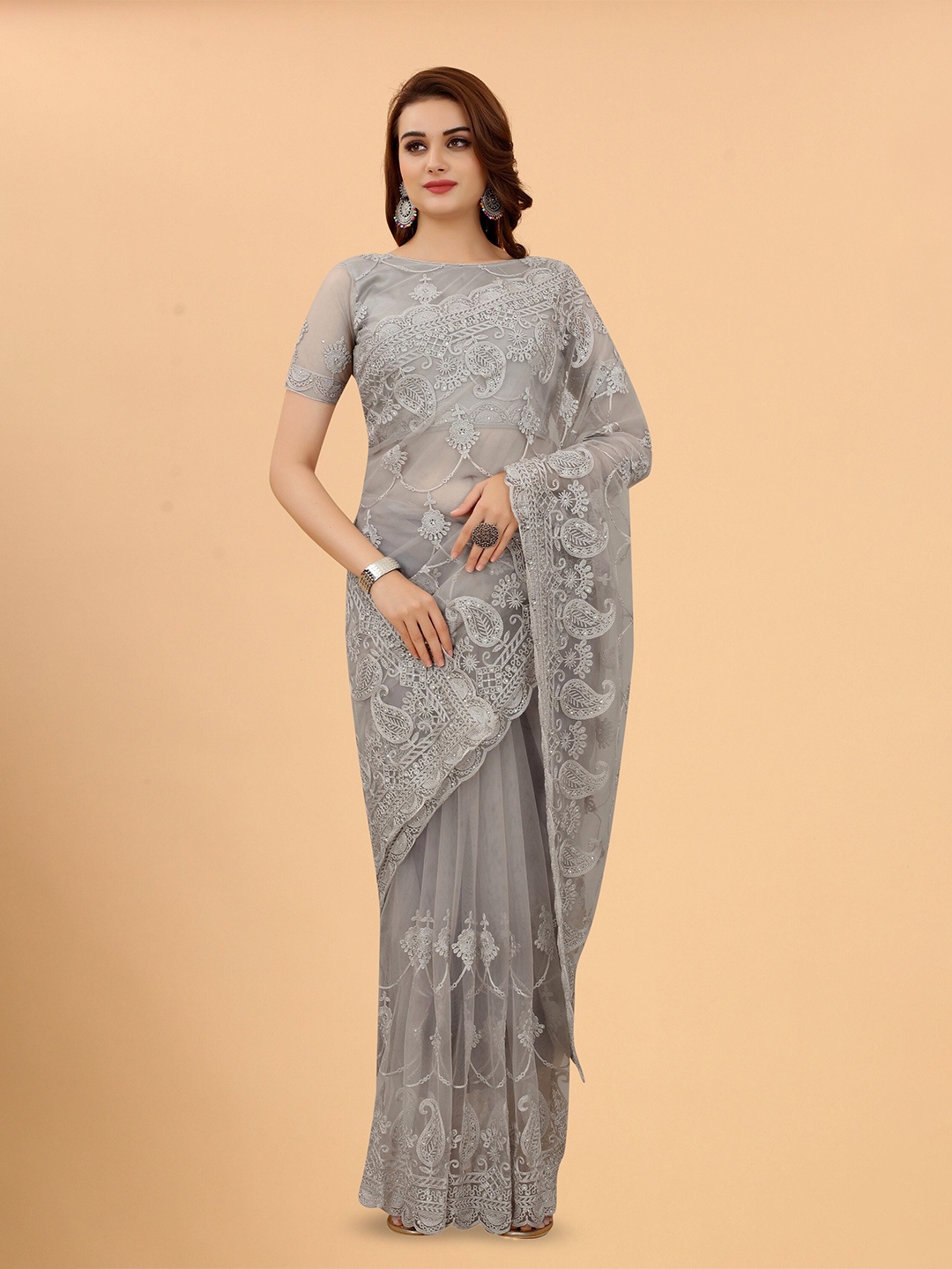 

NOISE Ethnic Motifs Embroidered Beads And Stones Heavy Work Saree, Grey