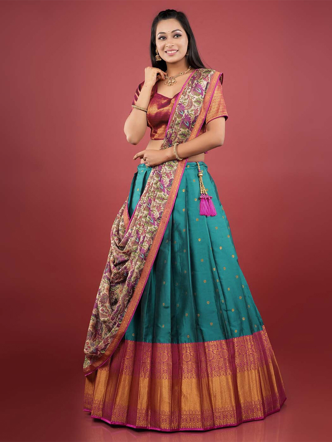 

HALFSAREE STUDIO Kalamkari Semi-Stitched Lehenga & Unstitched Blouse With Dupatta, Green