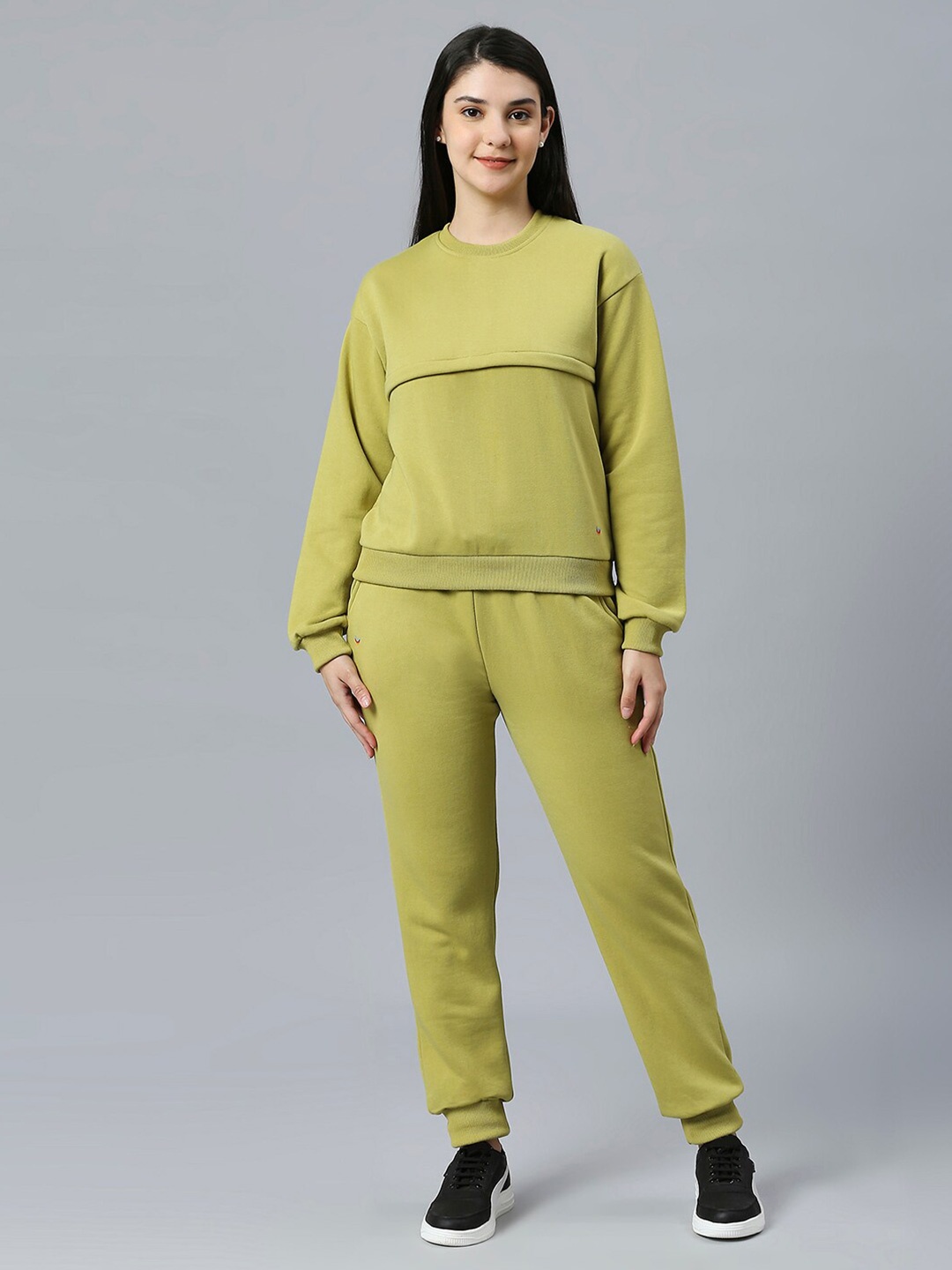 

True Shape Maternity Sweatshirt & Joggers, Olive