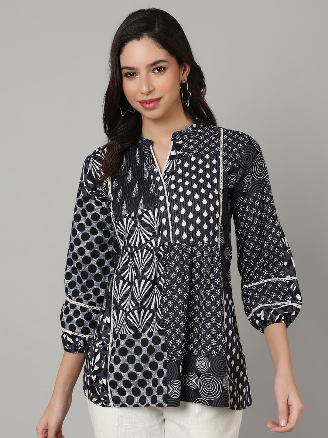 

NISHABD Blue Geometric Print Mandarin Collar Top