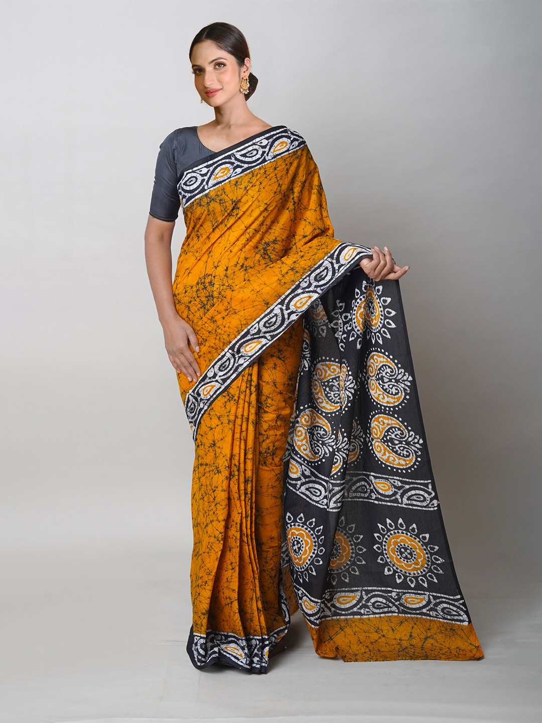 

Unnati Silks Batik Pure Cotton Handloom Block Print Saree, Yellow
