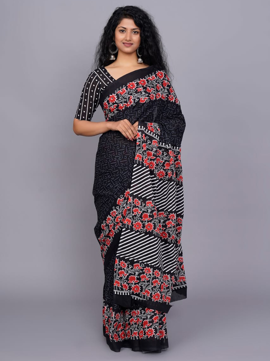 

clothonus Floral Printed Jaipuri Cotton Ikat Saree, Black