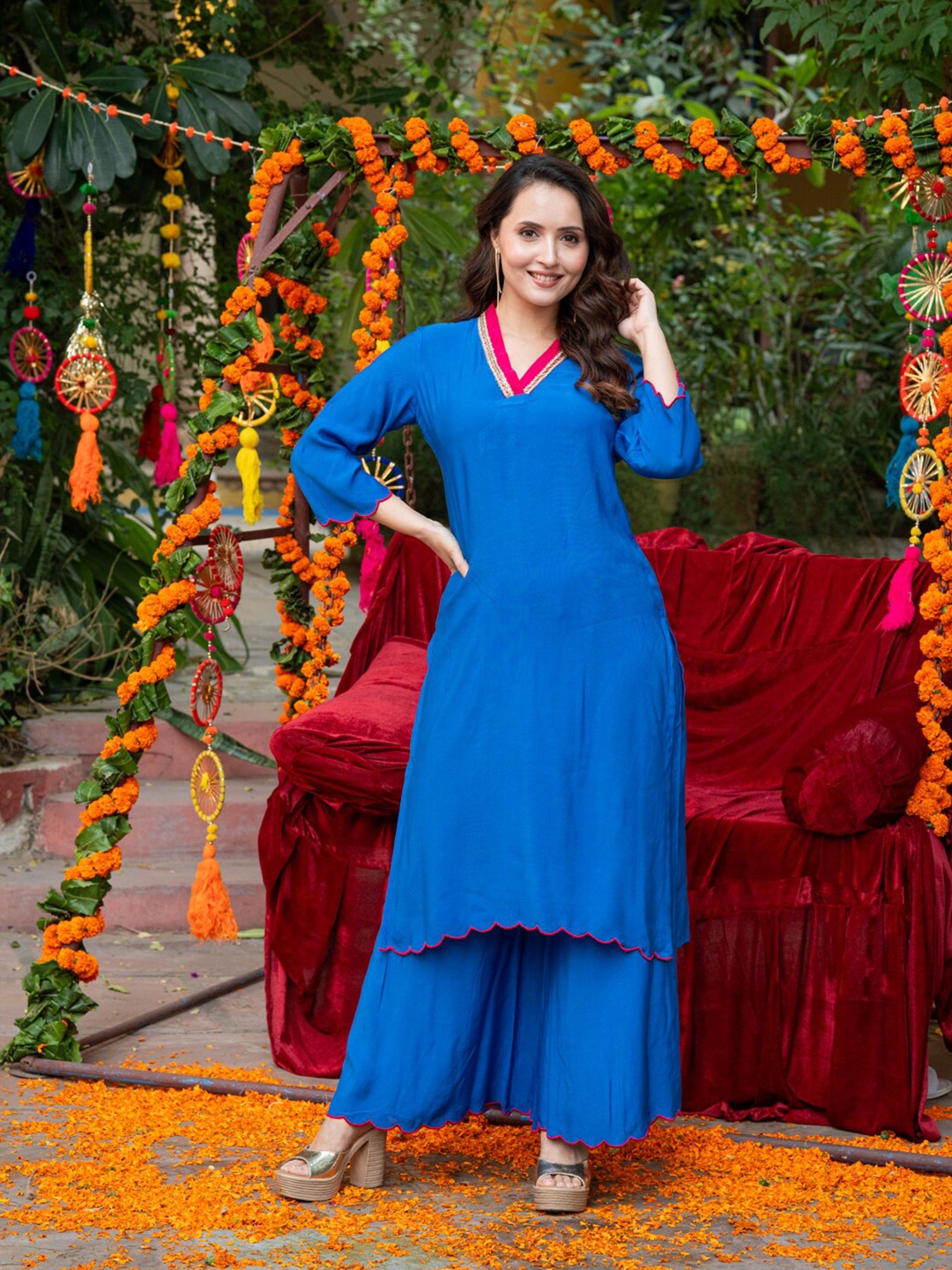 

Ambraee Ethnic Straight Kurta With Palazzos, Blue
