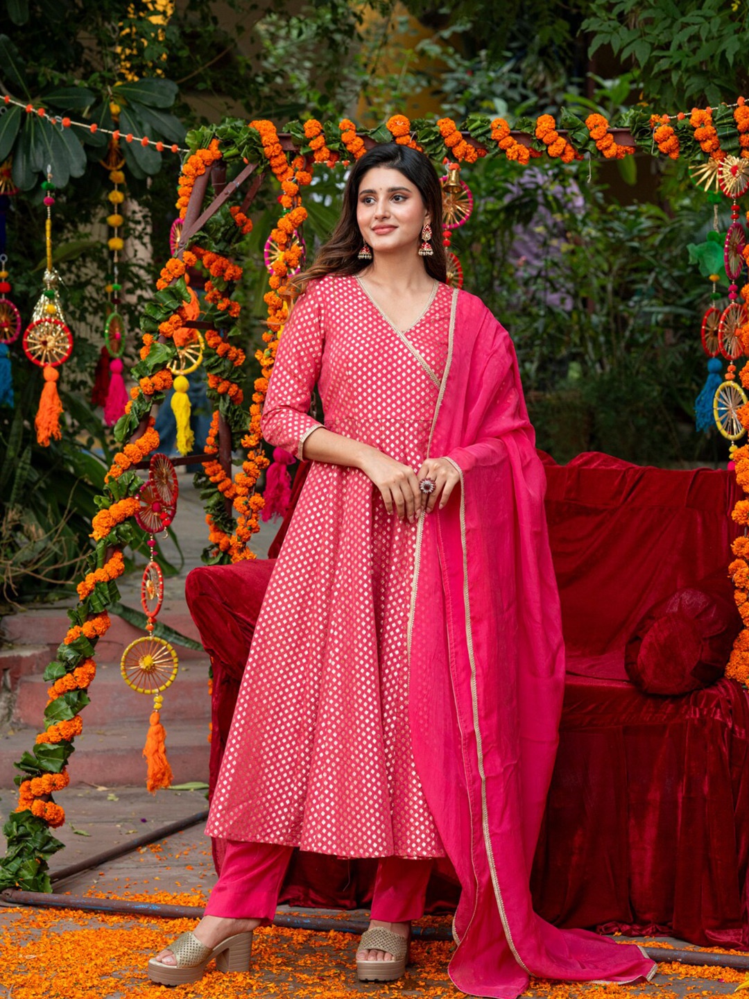 

Ambraee Ethnic Embroidered Chanderi Silk Anarkali Kurta With Trousers & Dupatta, Pink