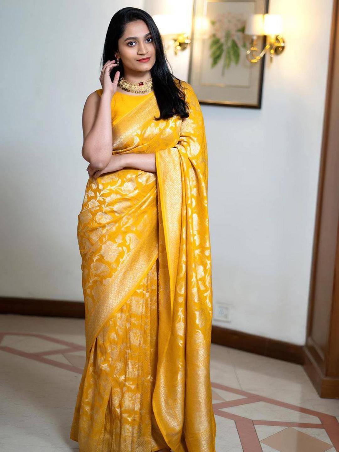 

RadadiyaTRD Ethnic Motifs Woven Design Zari Silk Cotton Kanjeevaram Saree, Yellow