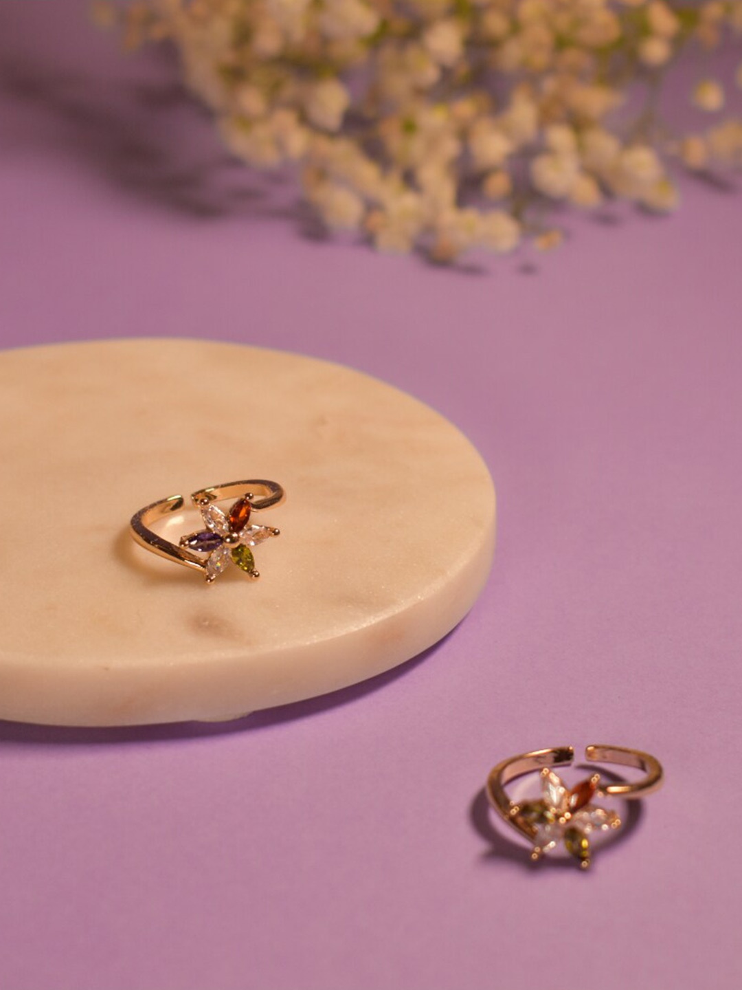 

SALTY Crystal-Studded Adjustable Finger Ring, Gold