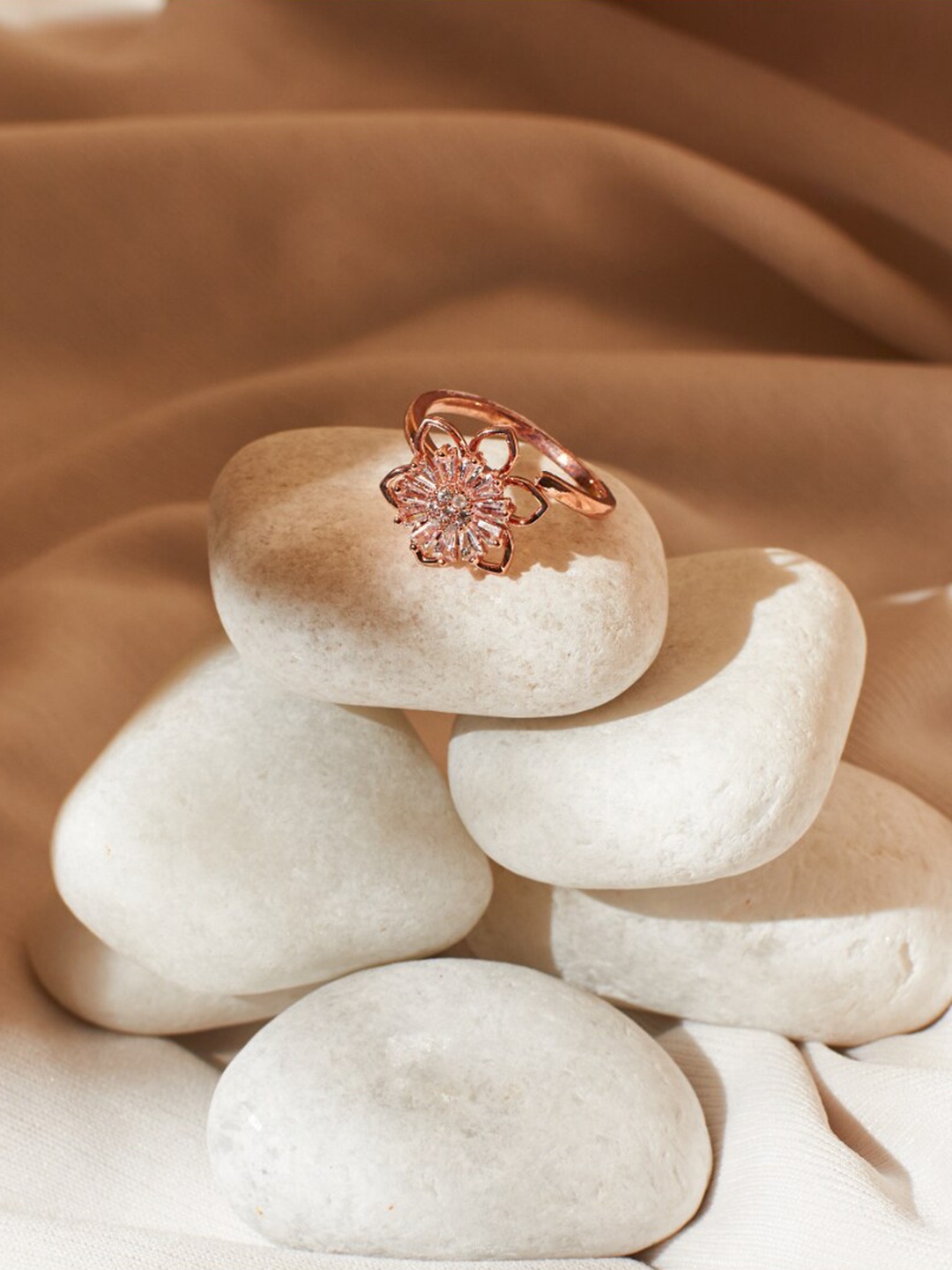 

SALTY Stone Studded Spinner Ring, Gold