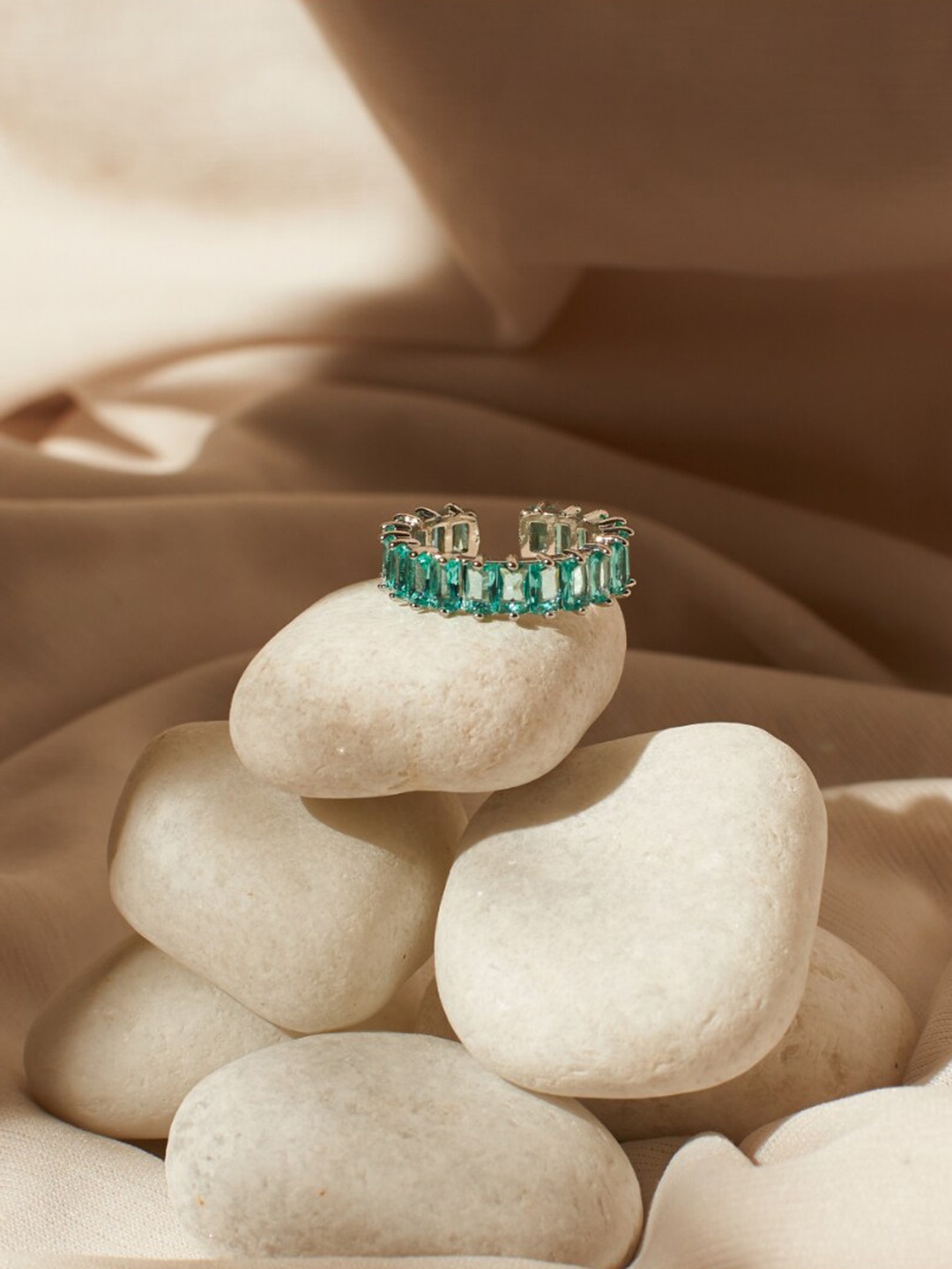 

SALTY Crystal Studded Finger Ring, Silver