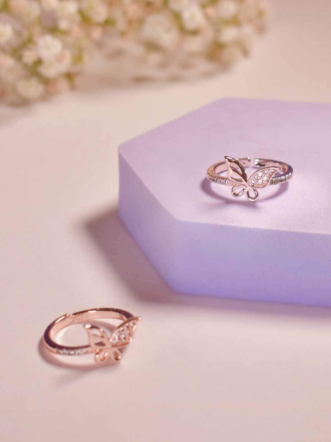

SALTY Stone-Studded Finger Ring, Rose gold