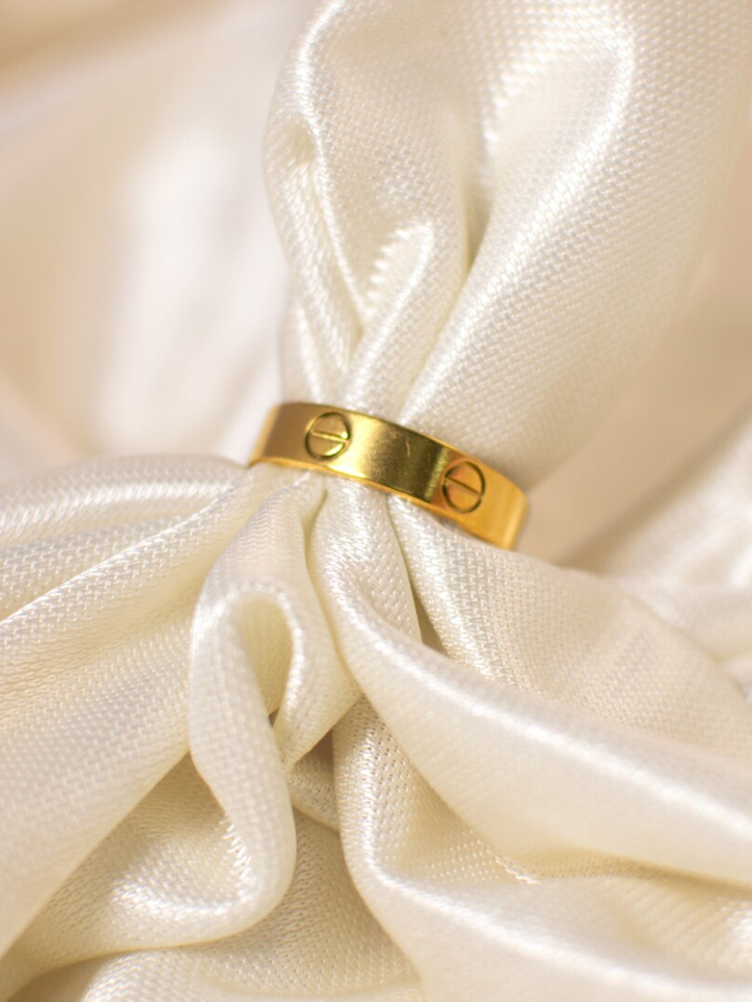 

SALTY Stainless Steel Finger Ring, Gold