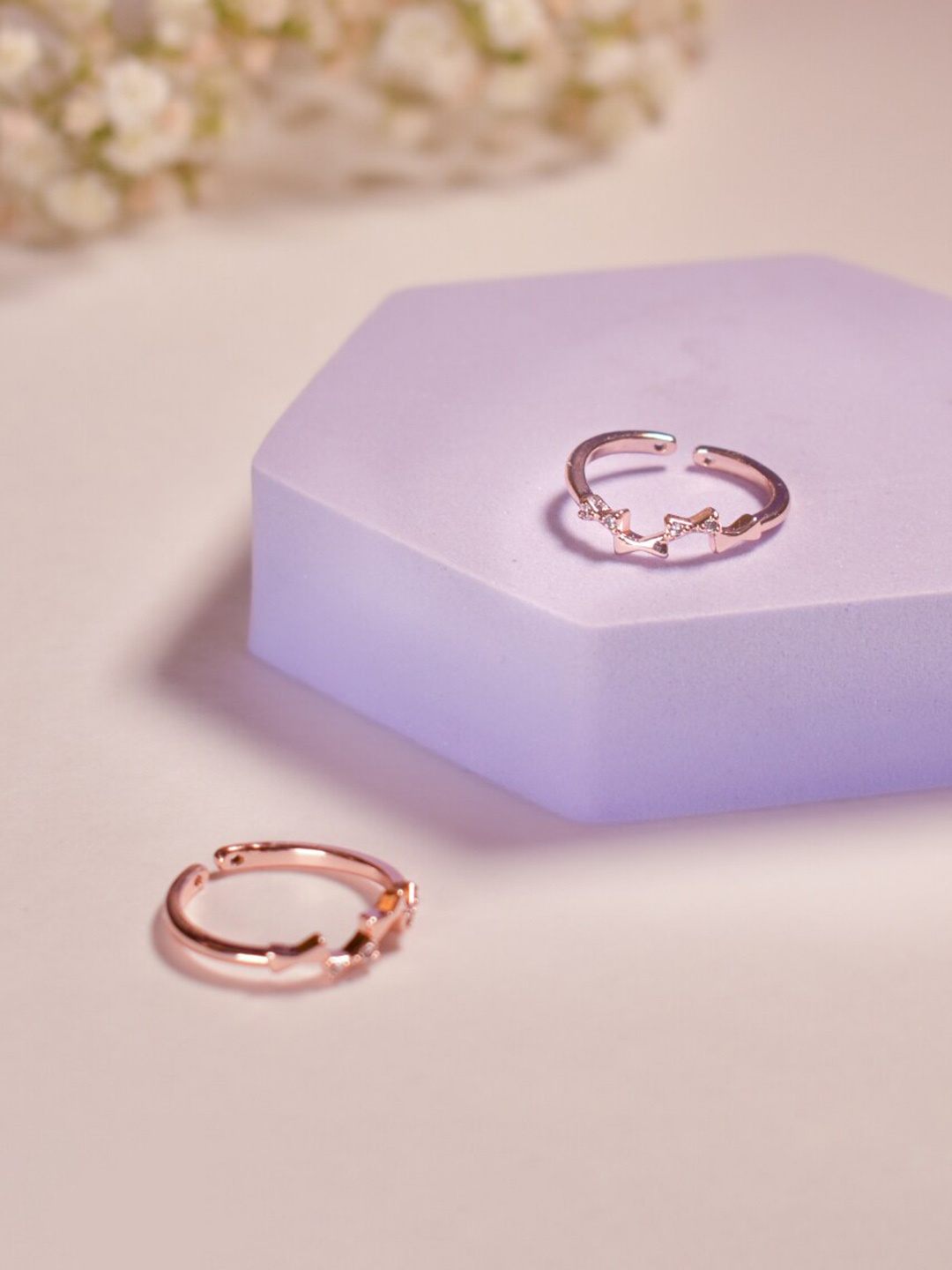 

SALTY Stone-Studded Adjustable Finger Ring, Gold