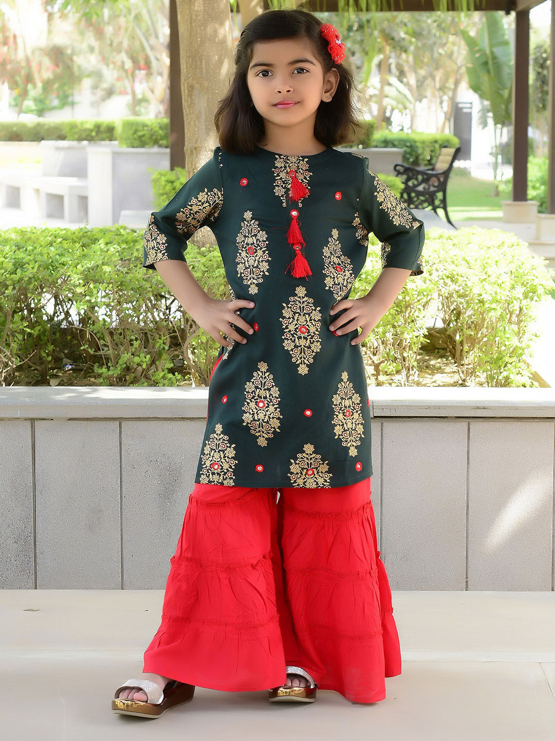 

BAESD Girls Ethnic Motifs Printed Thread Work Straight Kurta with Sharara, Green