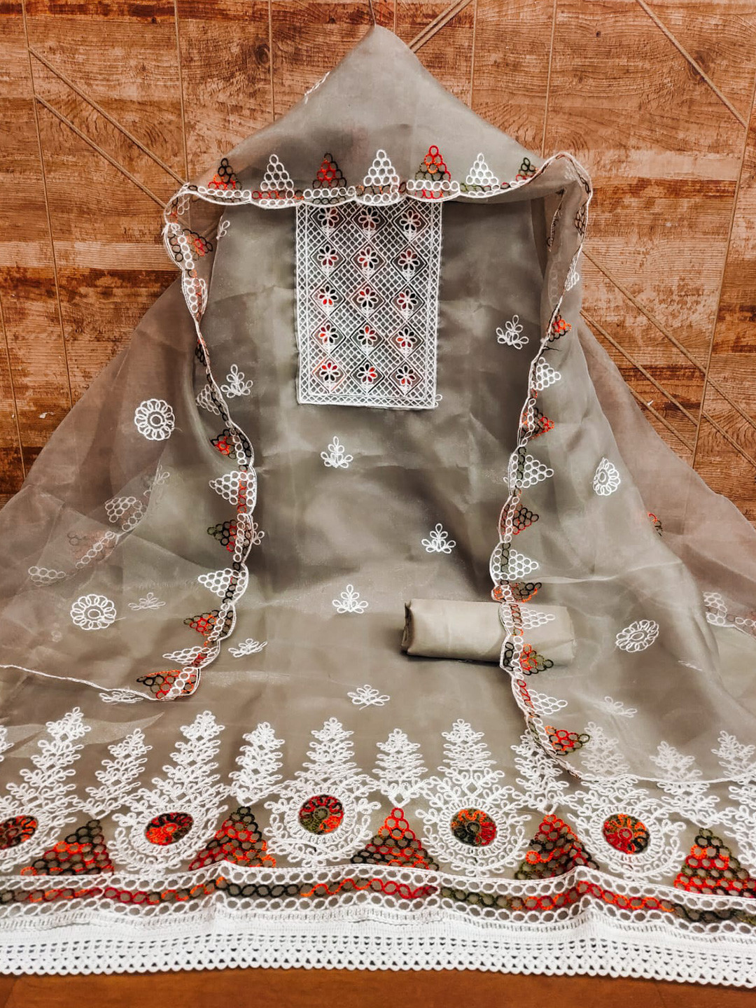 

ZEEPKART Embroidered Organza Unstitched Dress Material, Grey