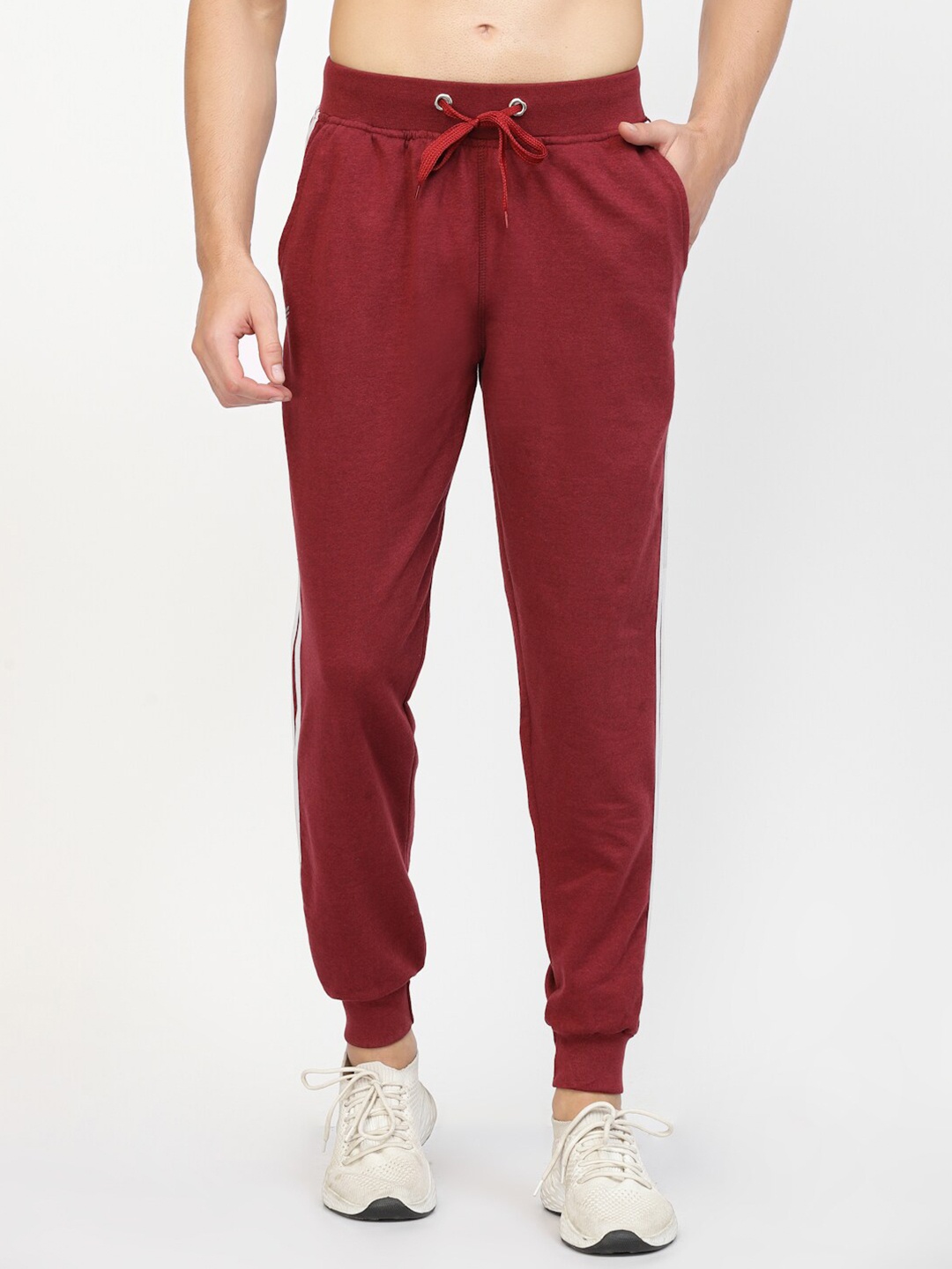 

UZARUS Men Mid Rise Cotton Joggers, Burgundy