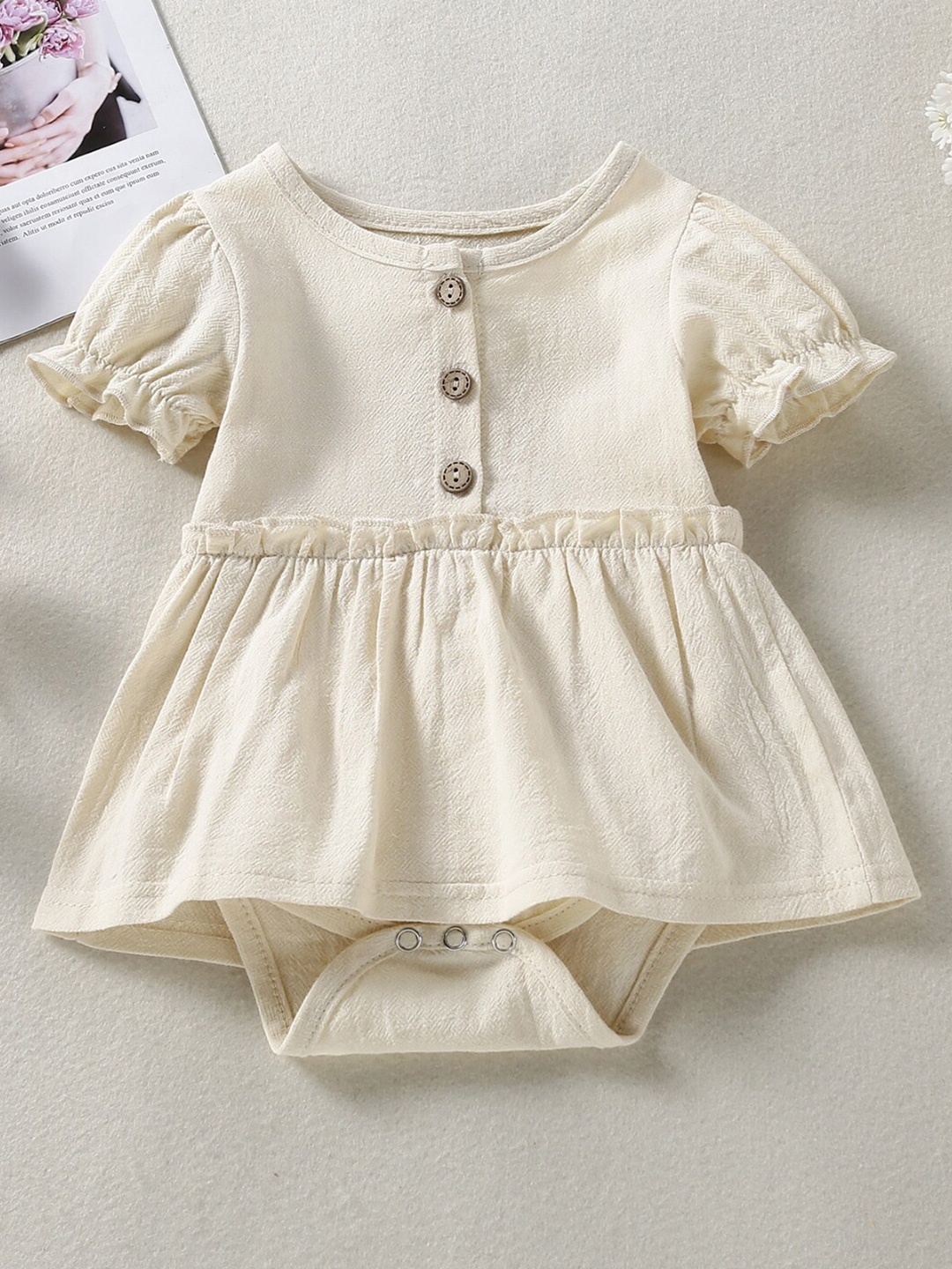 

StyleCast Infants Girls White Puff Sleeves Bodysuit