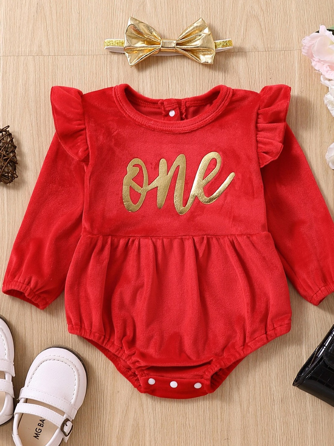 

StyleCast Infants Girls Red Typography Printed Long Sleeves Bodysuit