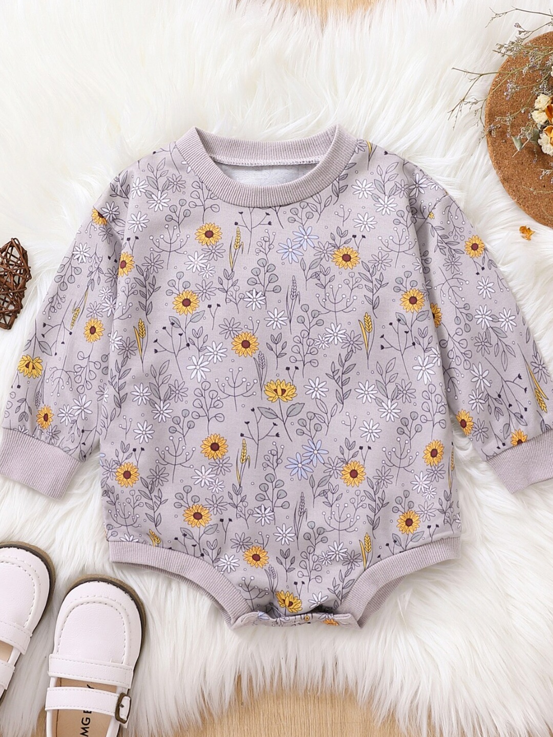 

StyleCast Infant Girls Grey Floral Printed Bodysuit