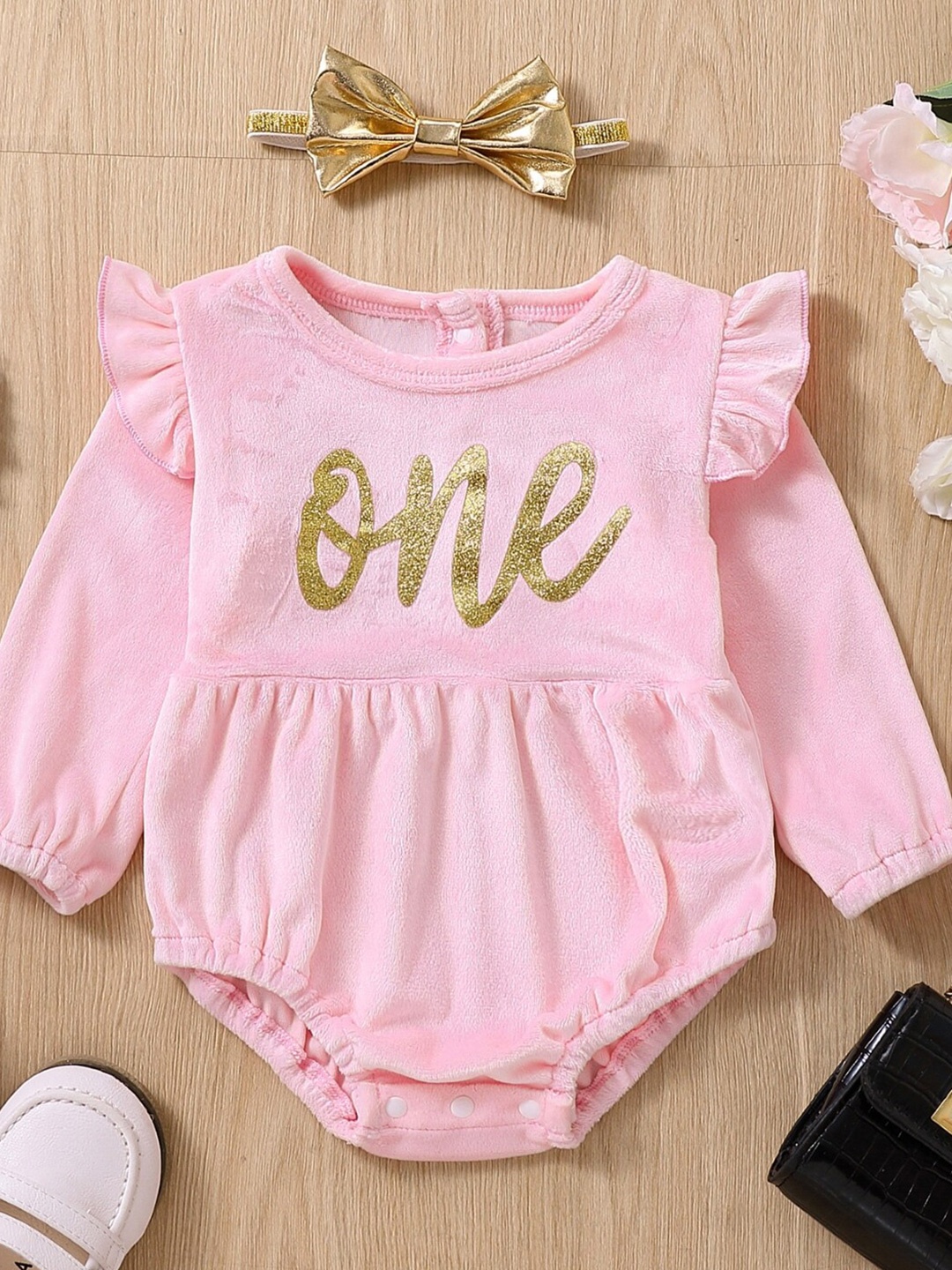 

StyleCast Infants Girls Pink Typography Printed Long Sleeves Bodysuit