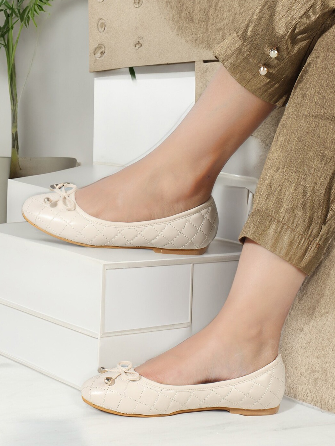 

ELLE Round Toe Slip-On Ballerinas, Cream