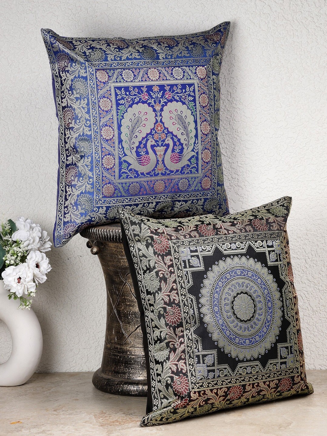 

Dhrohar Blue & Black 2 Pieces Ethnic Motifs Brocade Square Shaped Cushion Covers