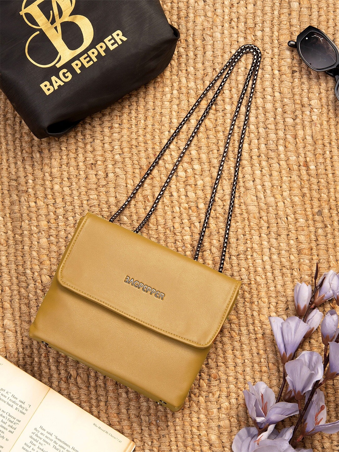 

Bag Pepper Structured Sling Bag, Mustard