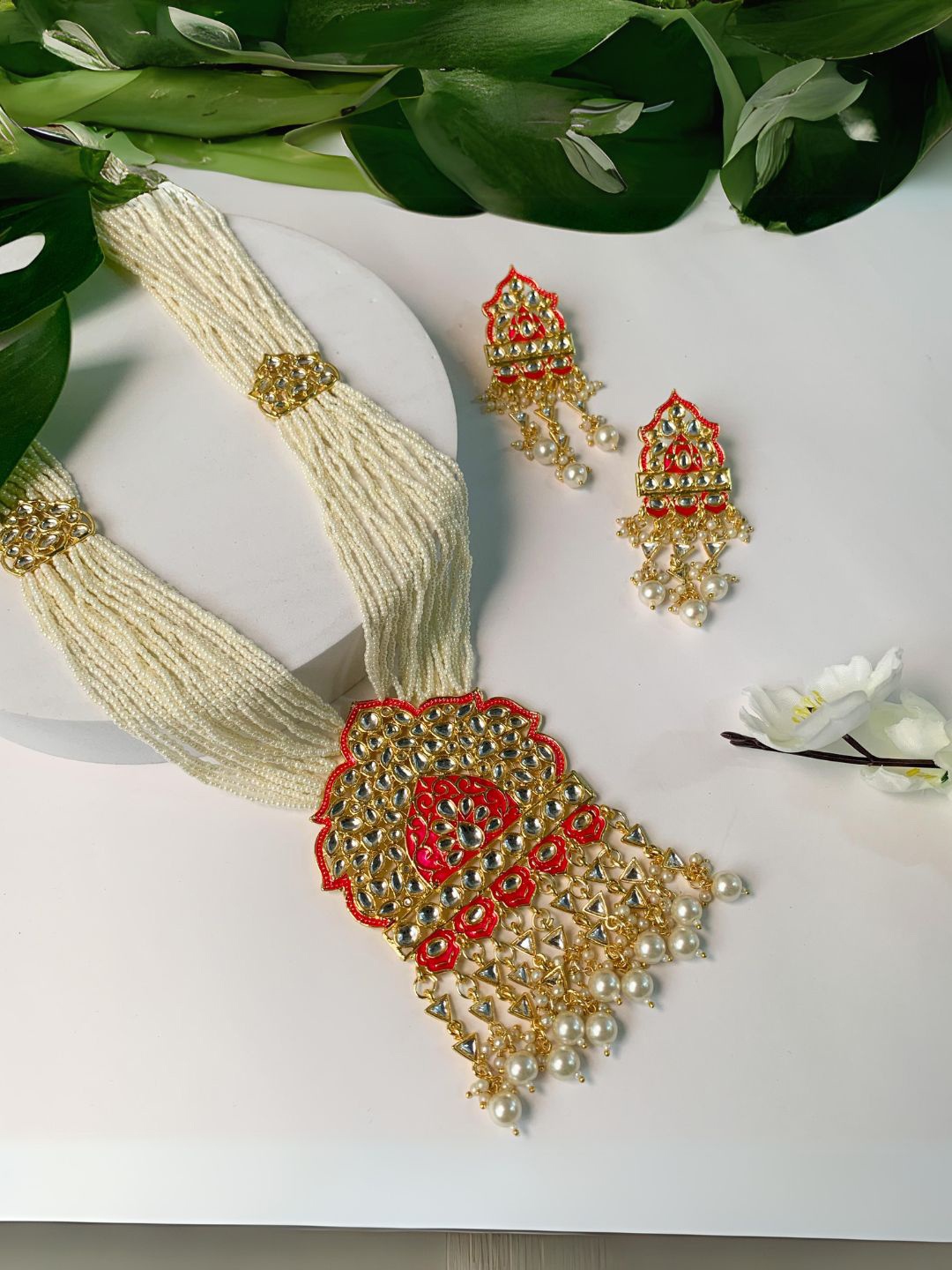 

I Jewels Gold-Plated Stone-Studded & Beaded Jewellery Set