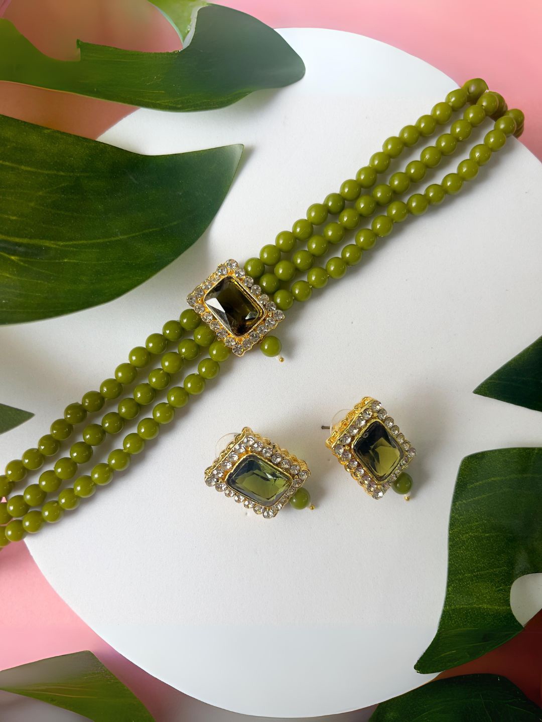 

I Jewels Gold-Plated Stone-Studded Pearl Beaded Jewellery Set