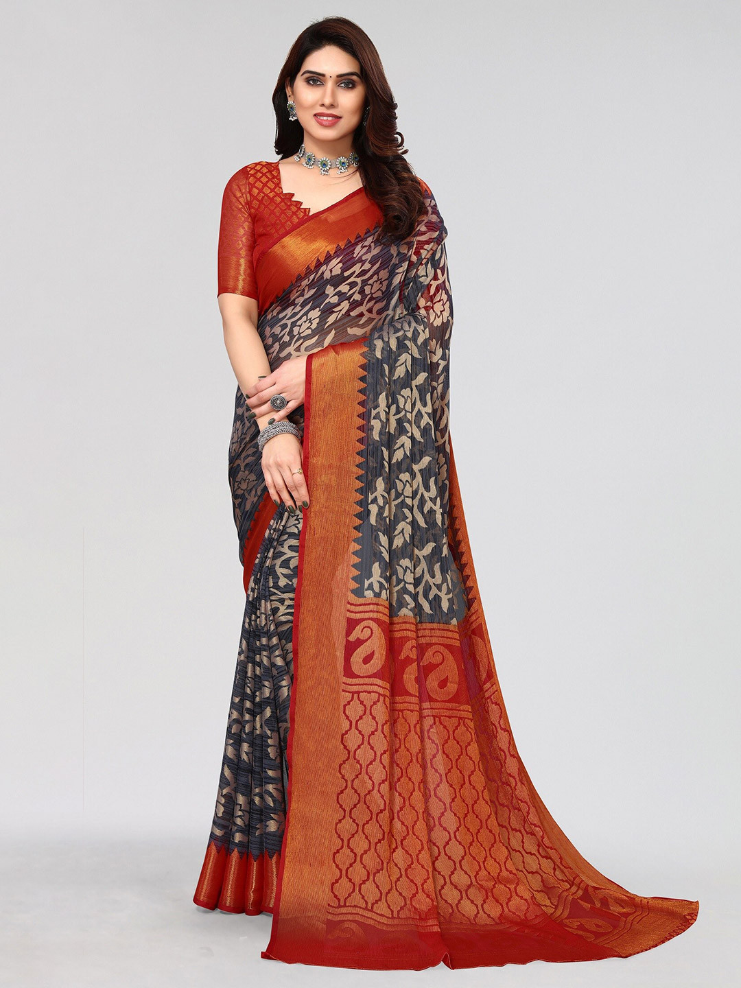 

Vivostav Designer Floral Printed Pure Chiffon Saree, Grey