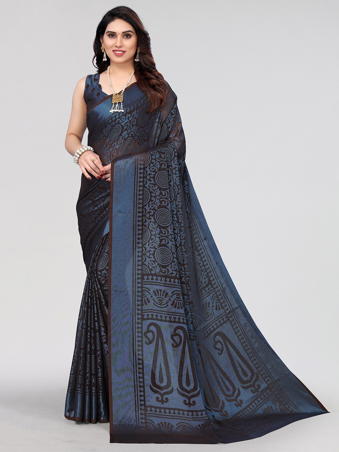

Vivostav Designer Ethnic Motifs Printed Pure Chiffon Saree, Black