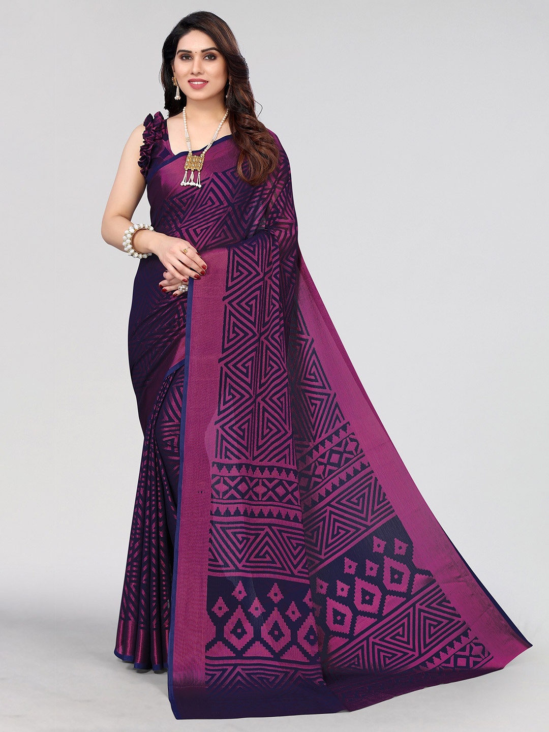 

Vivostav Designer Ethnic Motifs Pure Chiffon Narayan Peth Saree, Navy blue