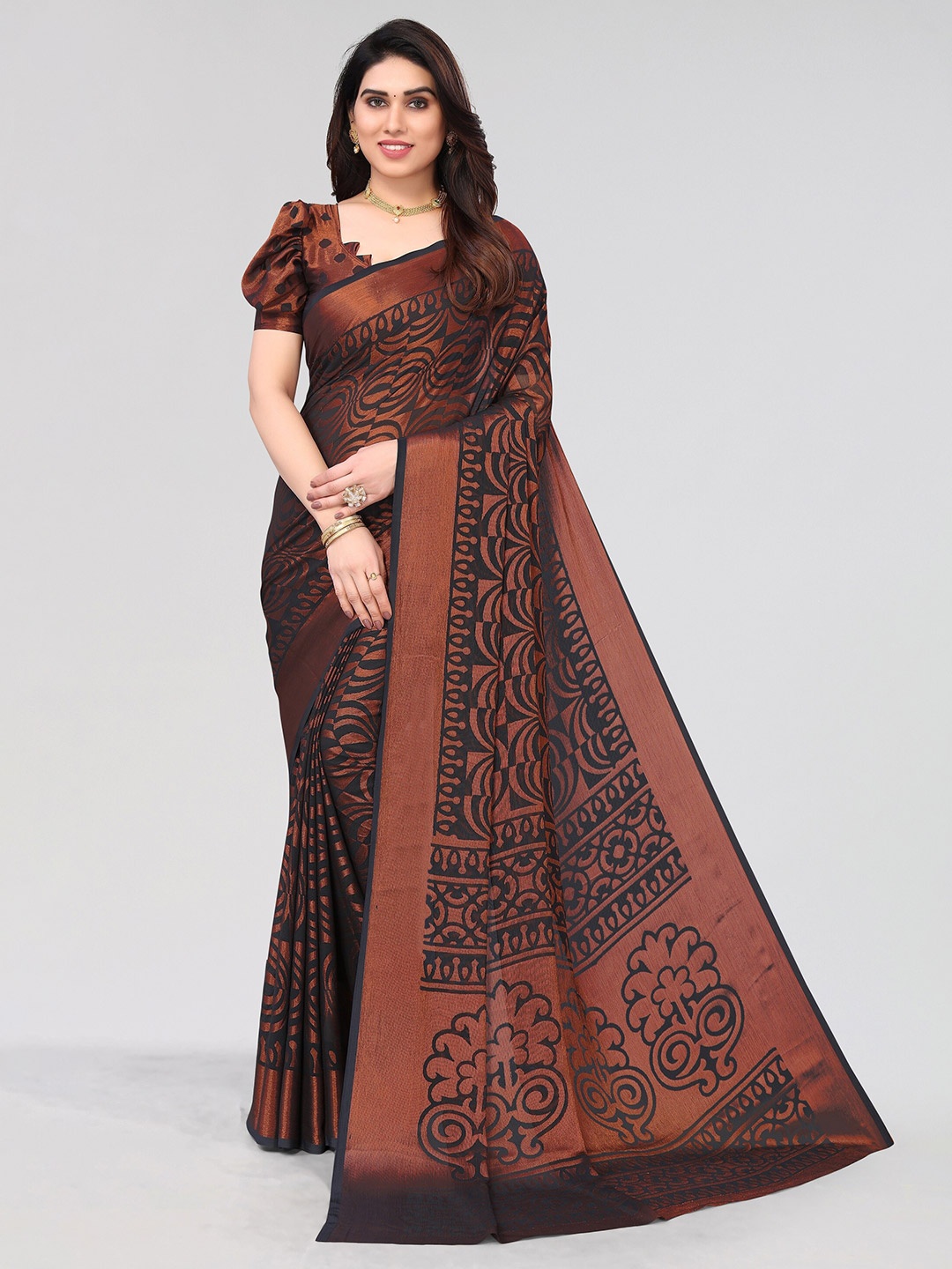 

Vivostav Designer Pure Chiffon Saree, Grey
