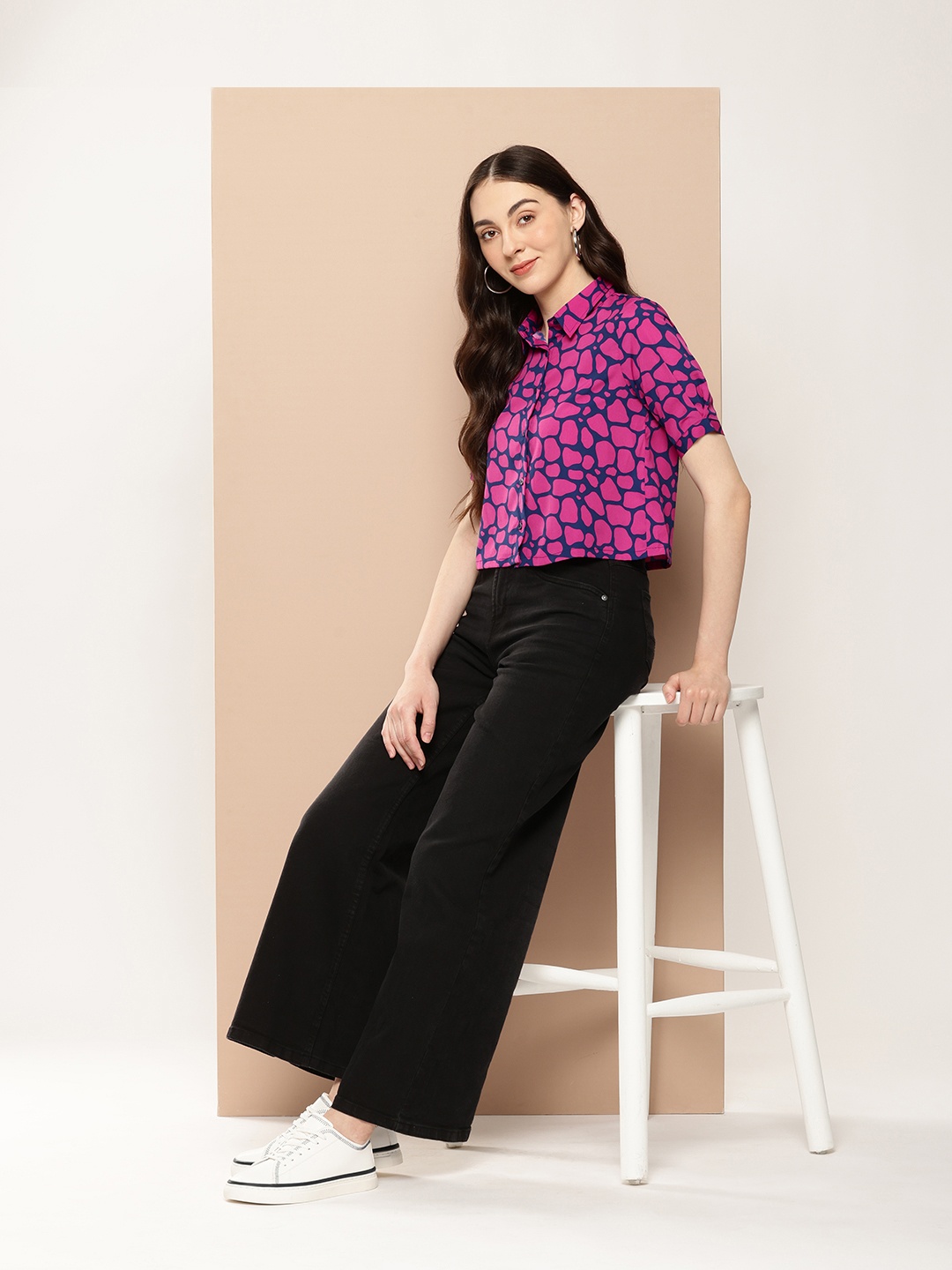 encore by INVICTUS Opaque Printed Casual Shirt, Navy blue