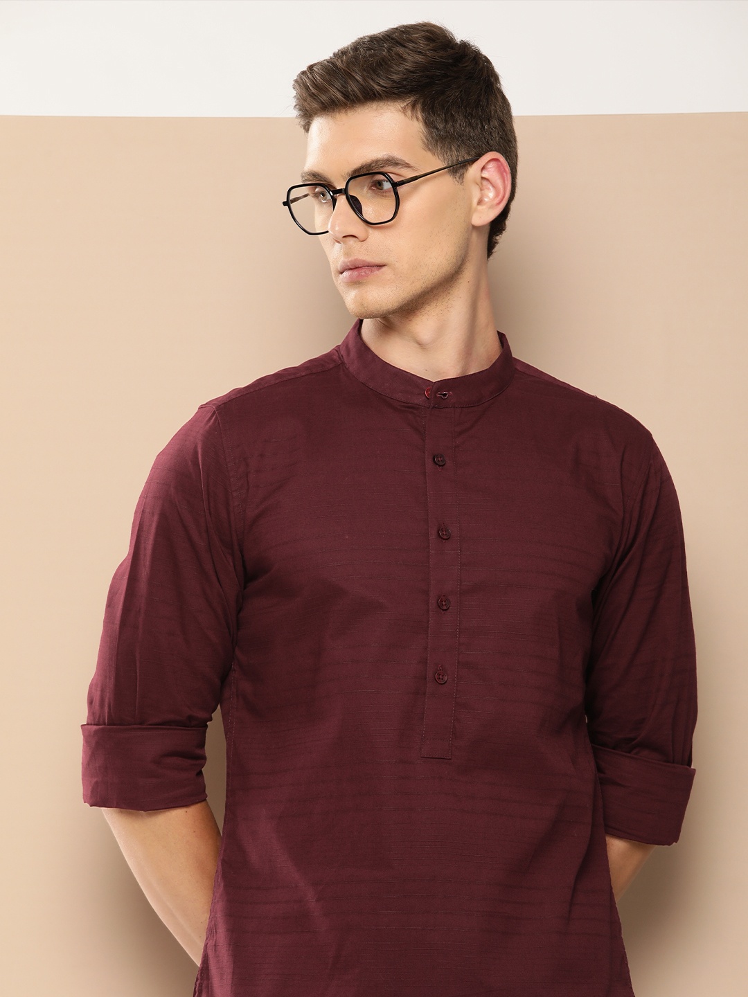 

INVICTUS Pure Cotton Self Design Slim Fit Textured Iron free Casual Shirt, Maroon